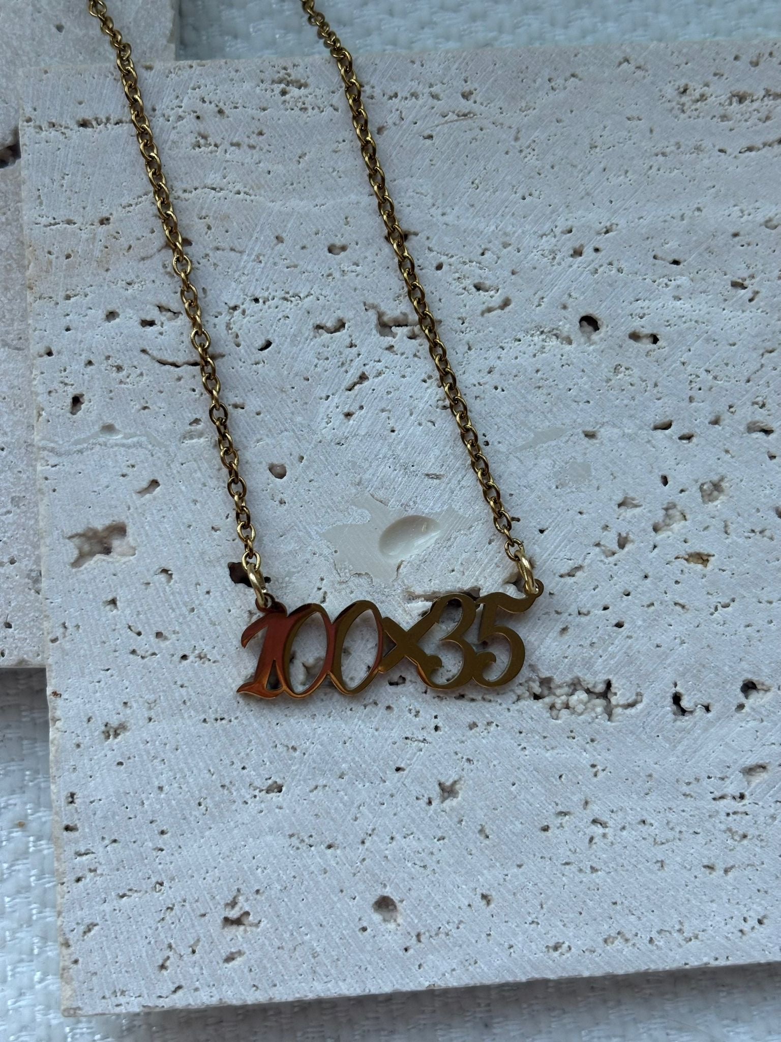 100x35 Necklace