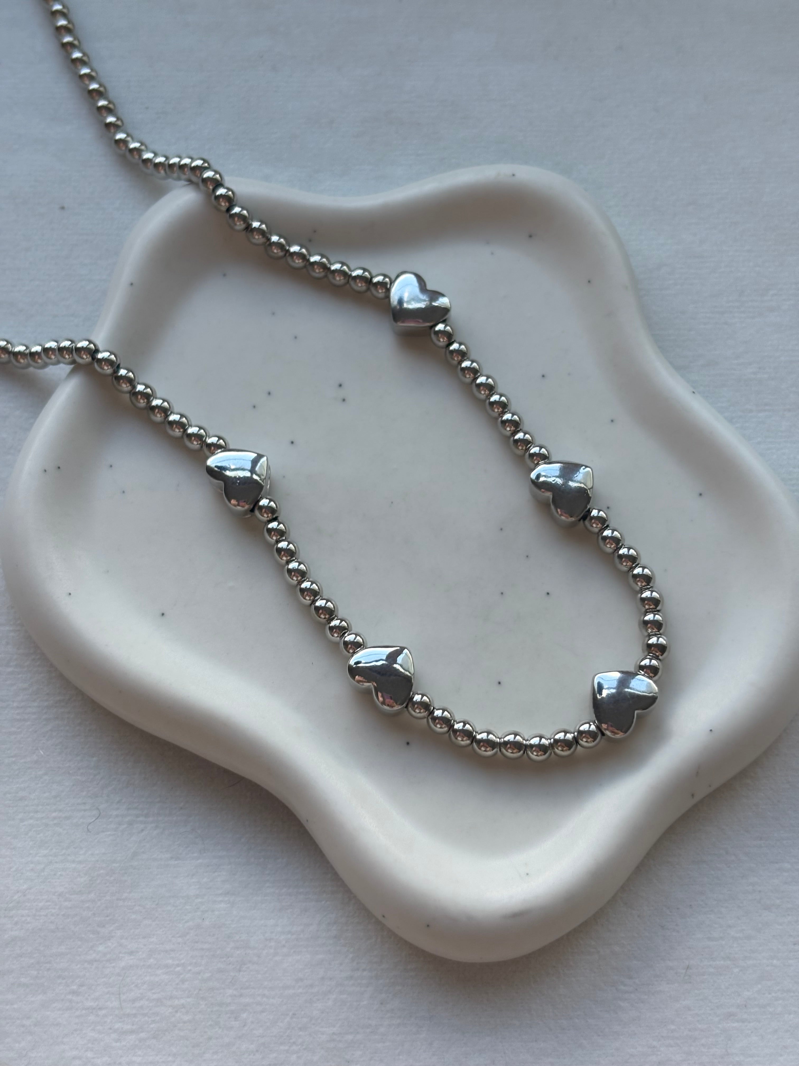 Corazones Necklace - Silver